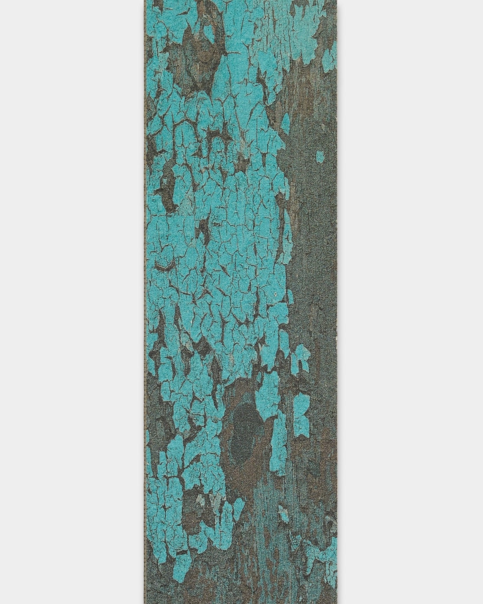 Lamella WoodUpp em Azul Óxido, ripa de 240 cm para instalação Akupanel, concebida para acabamento das extremidades ou substituição de ripas, com um acabamento turquesa envelhecido.