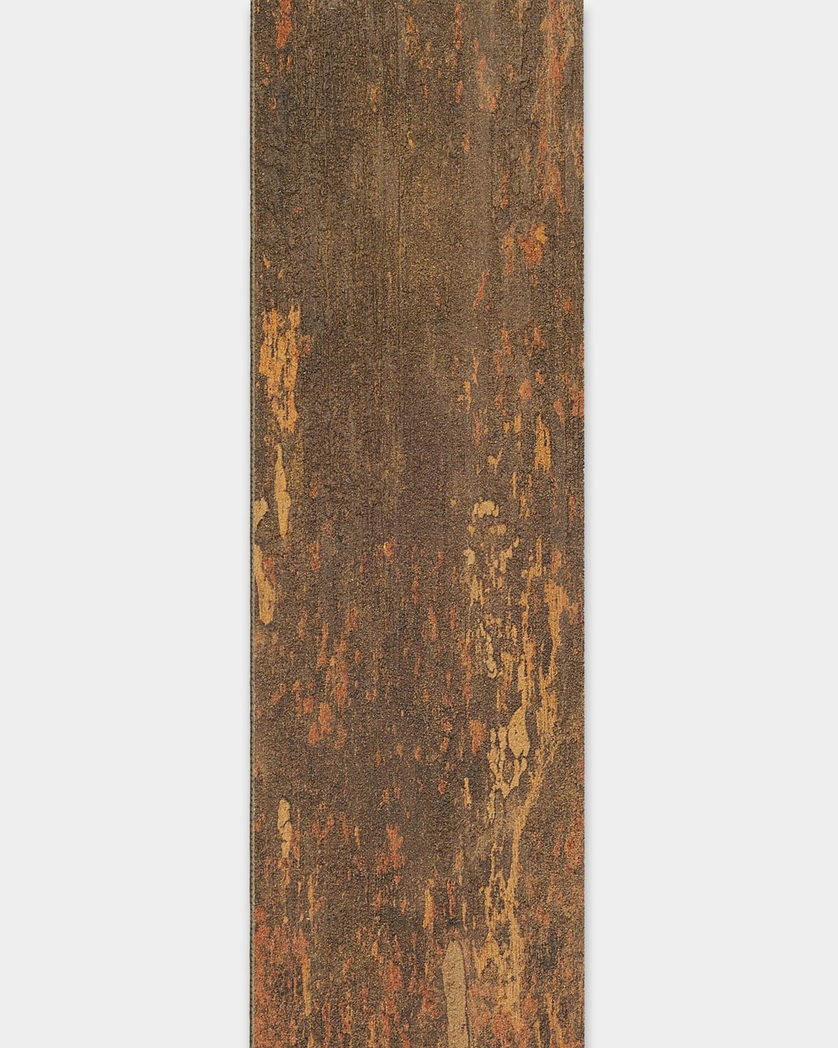 WoodUpp Lamella Oxide Copper, 240 cm: acessório Painel acústico texturado em ferrugem-brown para remates de borda ou para combinar com os painéis de ripas Akupanel.