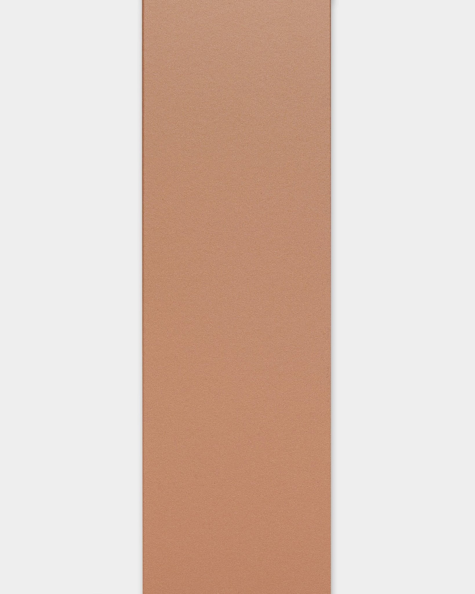 Régua Lamella Copper-colored, 240 cm, concebida para remate de extremidades ou substituição Akupanel; apresentada sobre fundo branco.