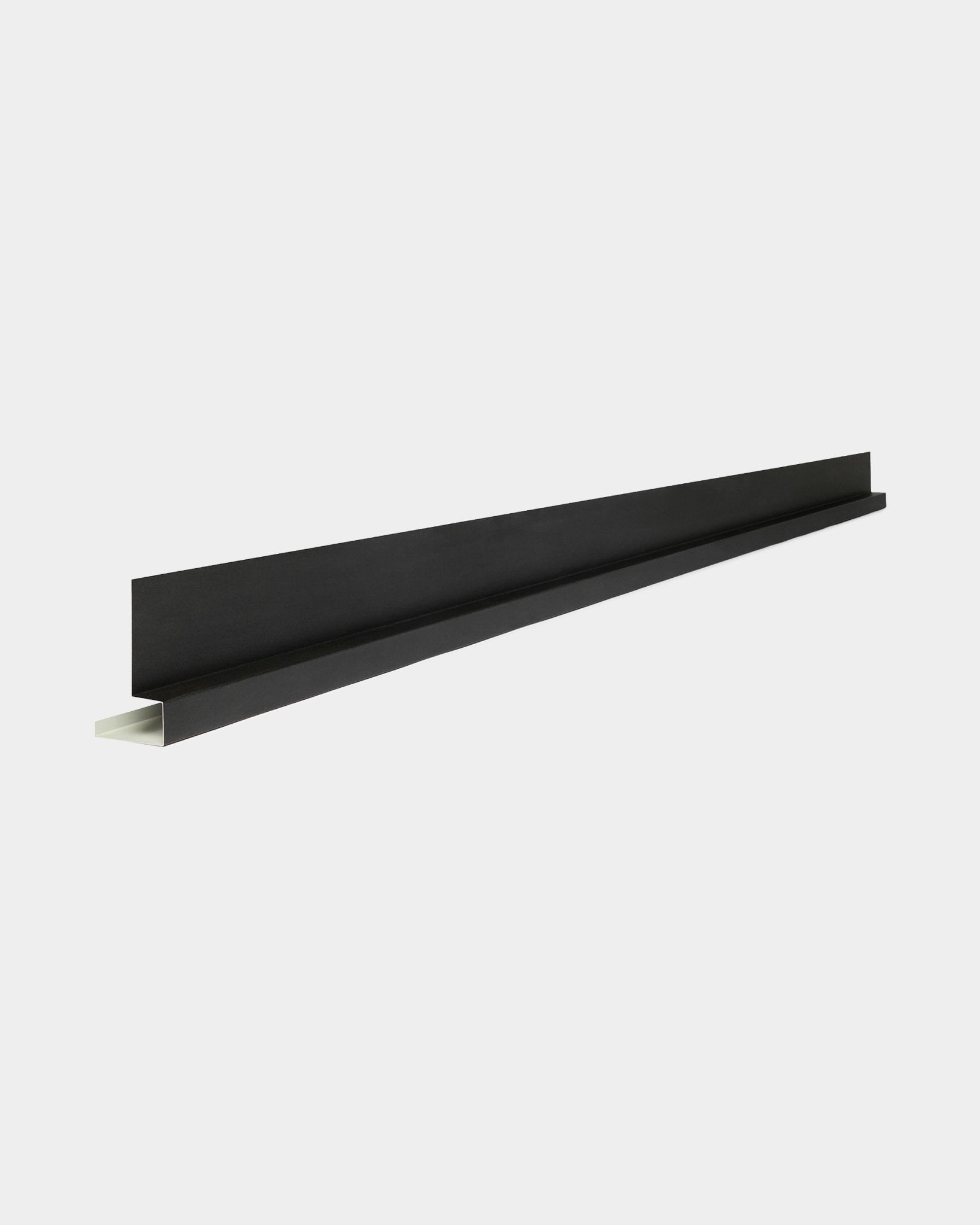 WoodUpp Aluwood End Corner, 240 cm: perfil em alumínio mate em L black para ligar ou rematar painéis de fachada ou painéis acústicos Aluwood em qualquer superfície.