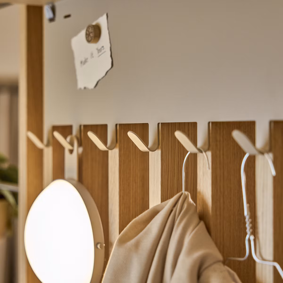Imagem 4 de 6 na galeria EMBRACE | Nell Coat Rack